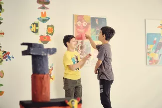 Klasse:Kunst Ausstellung "Phantasie & Weltenwunder"