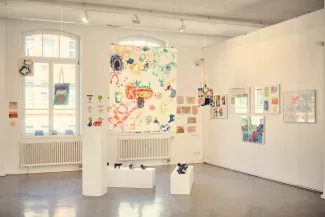 Klasse:Kunst Ausstellung "Phantasie & Weltenwunder"